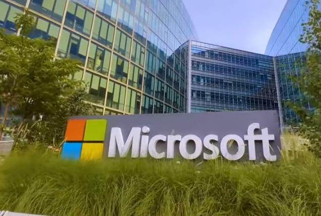 微軟千億投資阿聯(lián)酋AI布局 英偉達(dá)高端芯片獲美放行